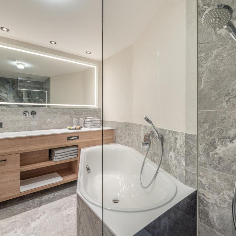 Hotel Wiesental - Familiensuite - 4