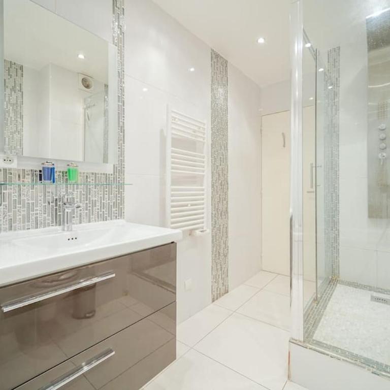 Appartement spacieux 17ème arrondissement - II - Appartement 2 Chambres - 18