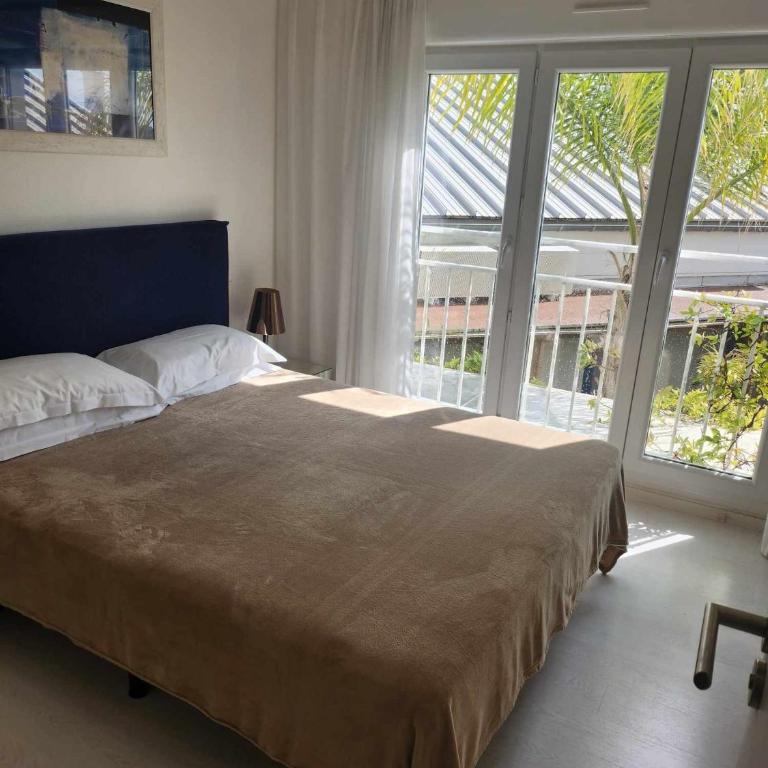 Bleu Mer Duplex & Suites - Appartement en Duplex - Vue sur Jardin Intérieur ou Arrière-Cour - 7