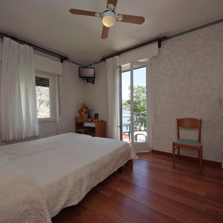 Hotel Alla Noce - Camera Quadrupla con Balcone e Vista Lago - 2