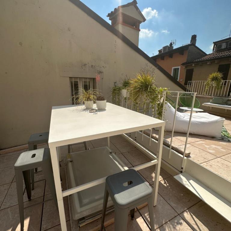 Loft 17 Arena - Studio Apartment with Balcony - 7