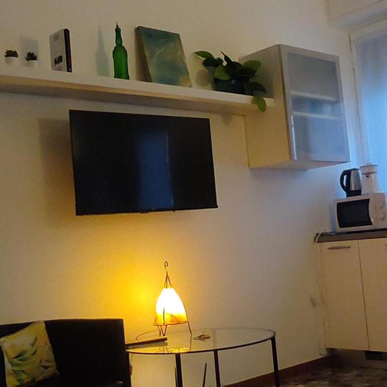 MelaverdeFlat Milano Porta Venezia-Dateo metro 4 - Appartamento con 1 Camera da Letto - 2