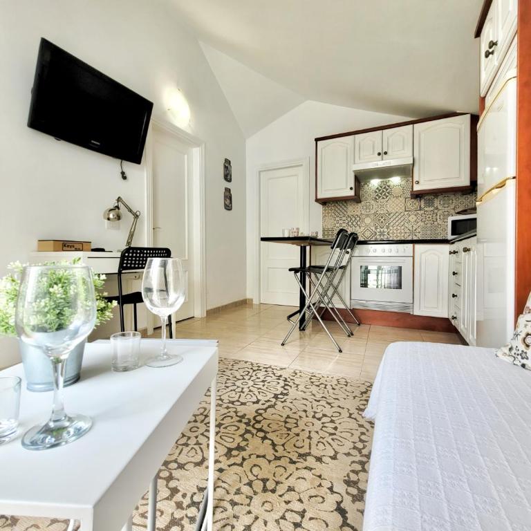 Miranda Penthouse AD with FREE PARKING - Apartamento - 3