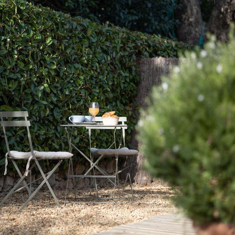 Villa "L'émeraude - Maison d'Hôtes - Jardin et parking privés - Valbonne - Maison 1 Chambre - 25