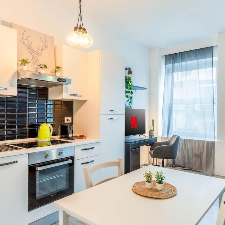[2 Minutes from Central Station]-Exclusive Open Space - Appartamento con 1 Camera da Letto - 9