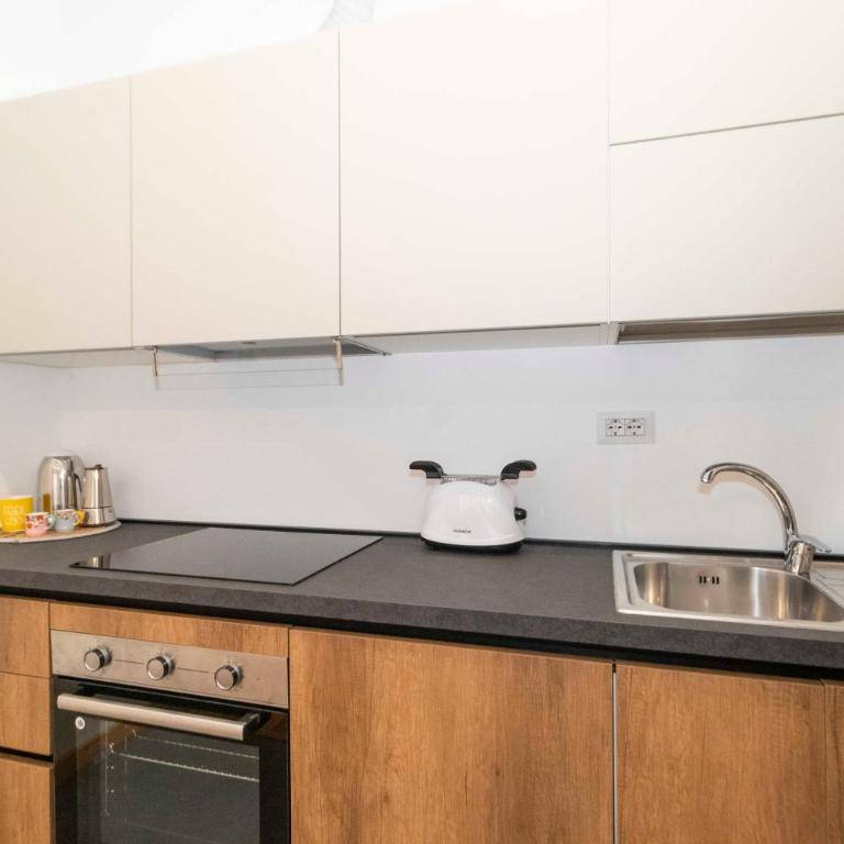 GuestHost - Cenisia District Perosa Roomy Flat - Appartamento con 2 Camere da Letto - 7