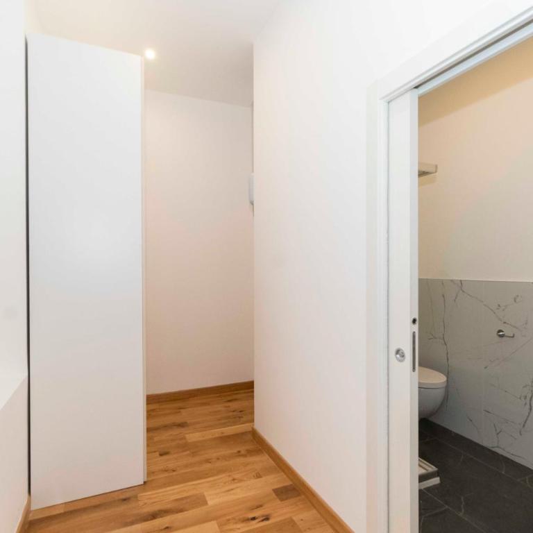 GuestHost - Cenisia District Perosa Roomy Flat - Appartamento con 2 Camere da Letto - 28