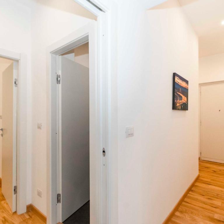 GuestHost - Cenisia District Perosa Roomy Flat - Appartamento con 2 Camere da Letto - 30