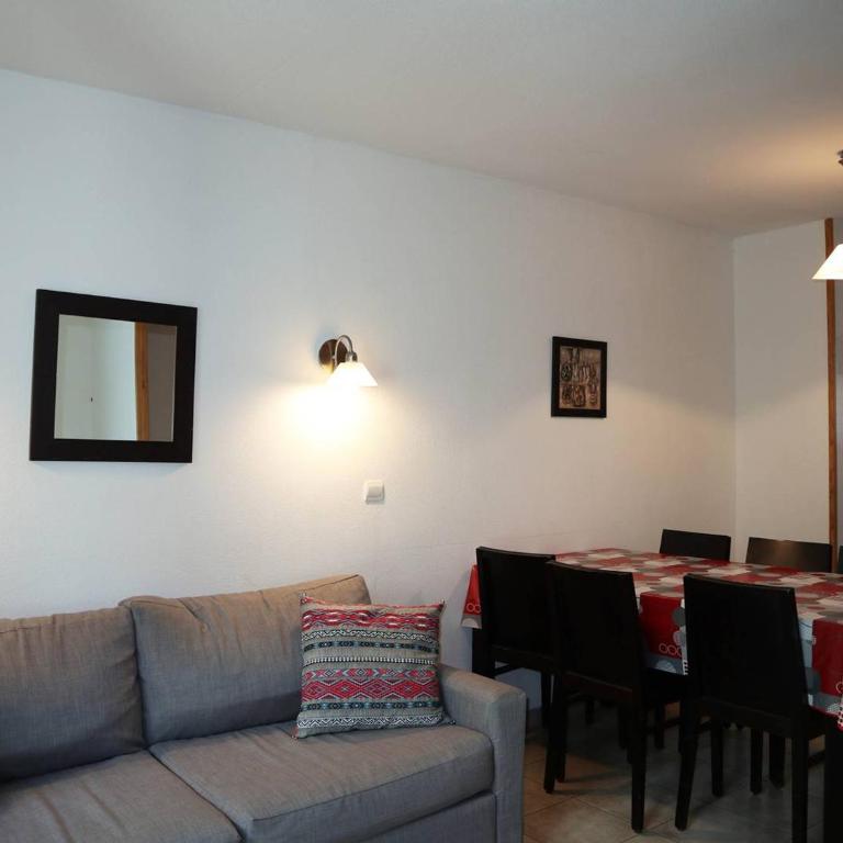 Chalet mitoyen avec piscine, sauna, hammam, départ des pistes, 2 chambres, balcon, Les Orres 1800 - FR-1-322-137 - Chalet (6 Adulti) - 10