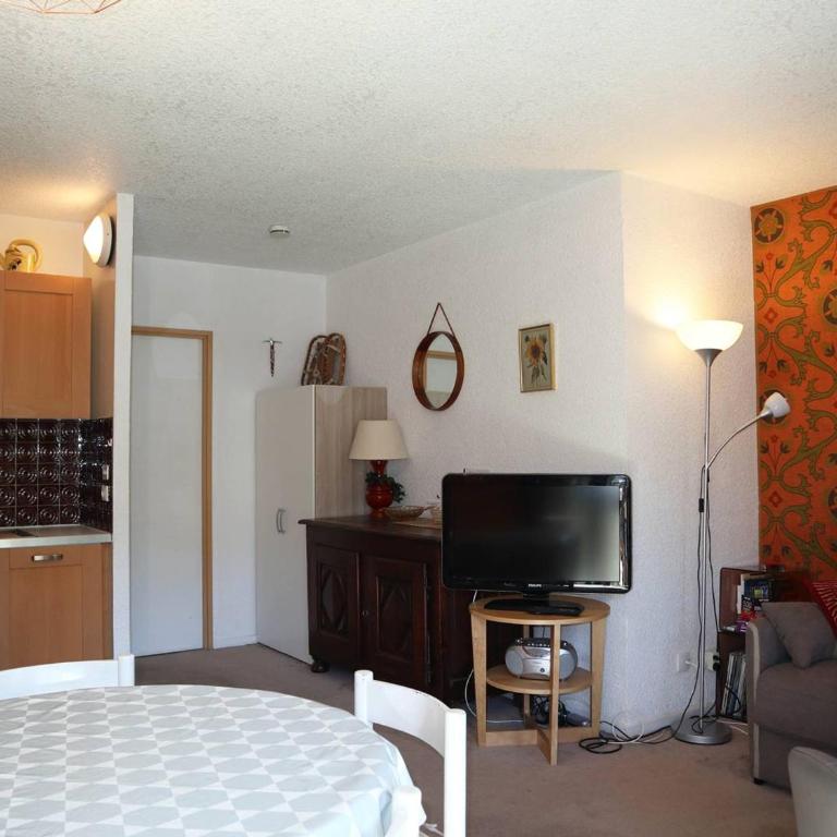 Studio confortable pour 4 pers, skis aux pieds, balcon, proche commerces - FR-1-322-219 - Apartment (4 Erwachsene) - 12
