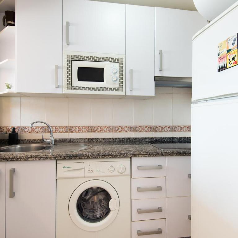 Madeinterranean Beach- Higueron Front Line Apartment - Two-Bedroom Apartment - 21