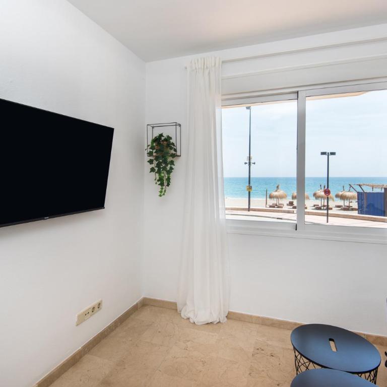 Madeinterranean Beach- Higueron Front Line Apartment - Two-Bedroom Apartment - 5