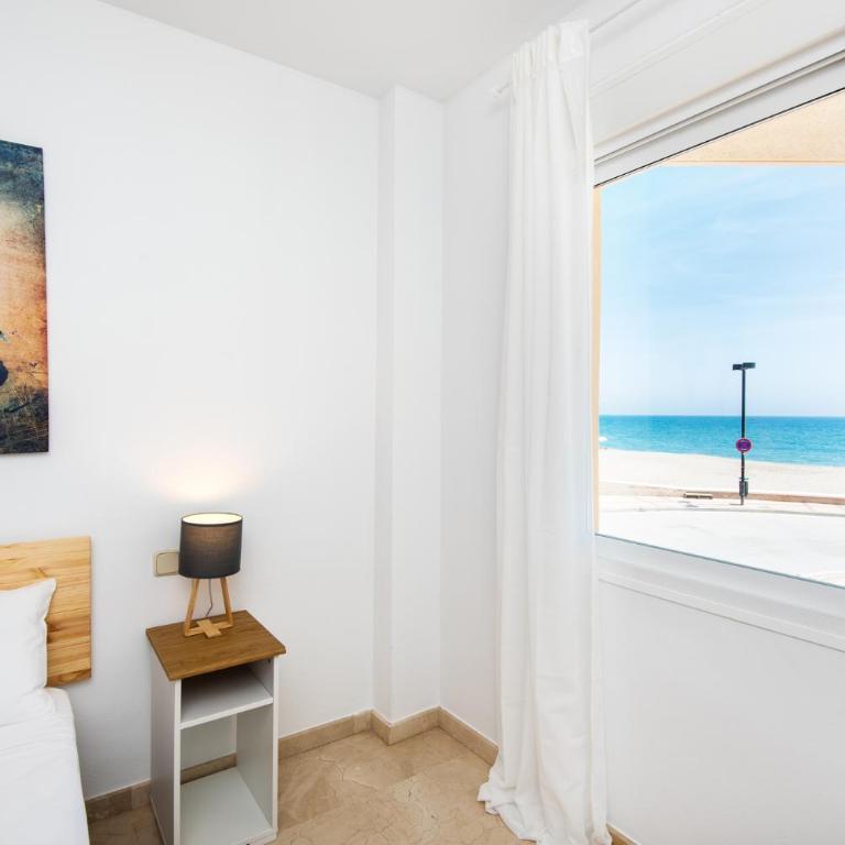 Madeinterranean Beach- Higueron Front Line Apartment - Two-Bedroom Apartment - 16