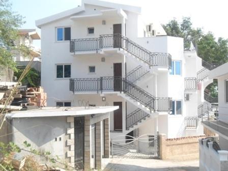Apartments Pekic - Apartment with Balcony - 2