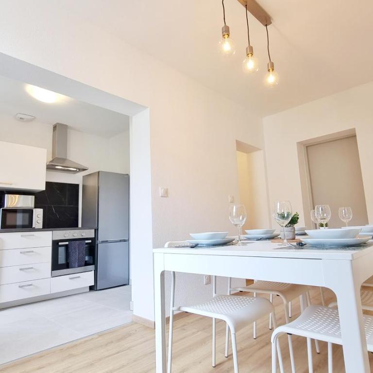 Le Triplex - 5 chambres - 10 pers- Fibre - Relax BNB - Apartment - 45