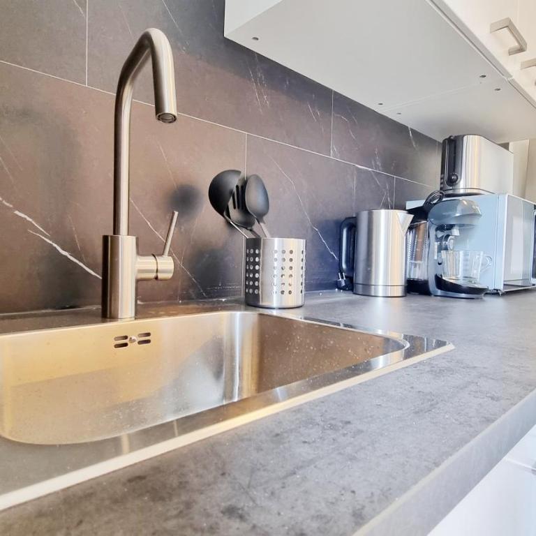 Le Triplex - 5 chambres - 10 pers- Fibre - Relax BNB - Apartment - 84