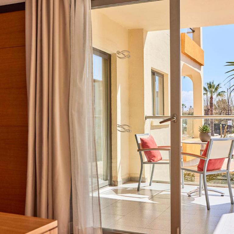 Zafiro Tropic - Two Bedroom Suite - 2
