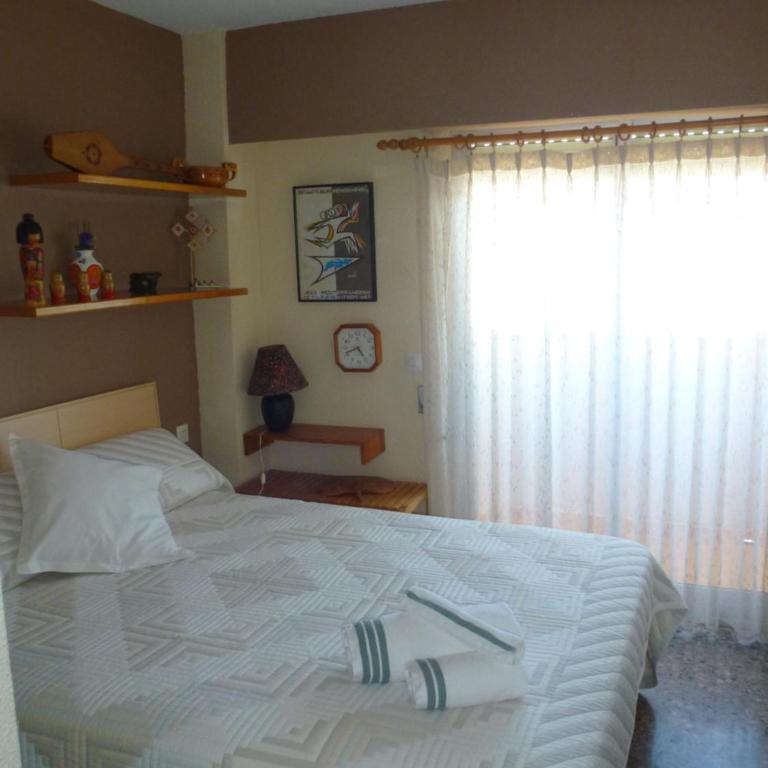 Espectacular terraza y vistas en 1a línea de playa - Three-Bedroom Apartment - 30