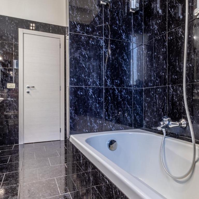 Grand Central - Affitti Brevi Italia - Camera Doppia con Letti Singoli e Bagno in Comune - 15