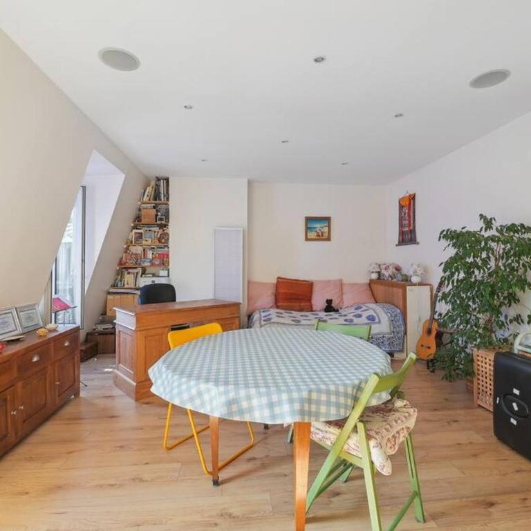 Rue du General Blaise - Paris XI ID 378 - Studio Standard - 1