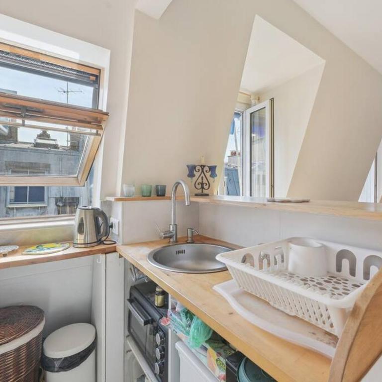 Rue du General Blaise - Paris XI ID 378 - Studio Standard - 7