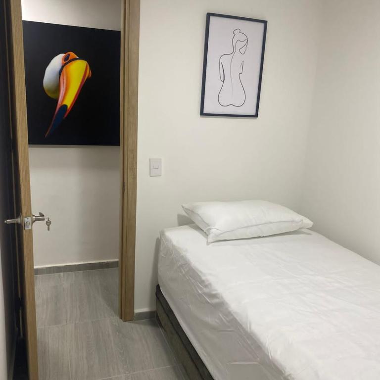 Magnífico Apto. Cerca de todo - Three-Bedroom Apartment - 19