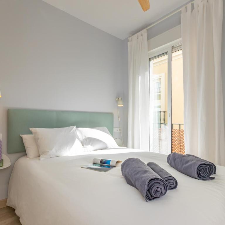 Charming 2 Bedroom Apartment at Iconic Triana neighborhood by OCityzen - Two-Bedroom Apartment - 20