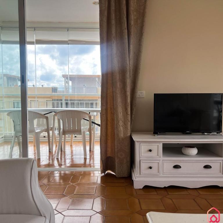 El Capricho - Three-Bedroom Apartment - 8