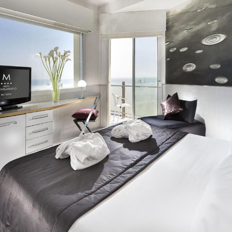 Hotel Michelangelo - Standard Double or Twin Room with Sea View - 6
