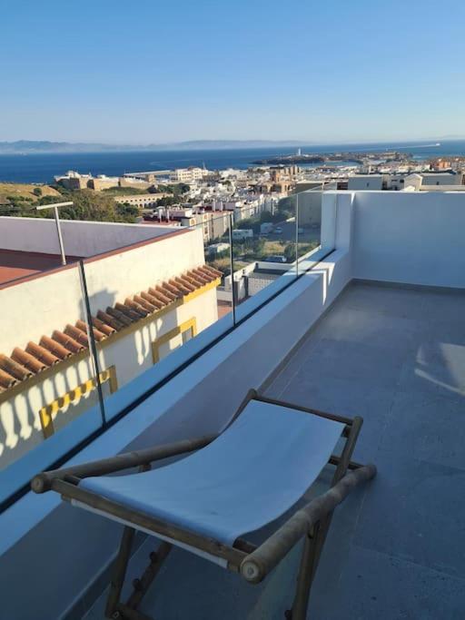 Cheerful 5-bedroom home with unique rooftop views - Villa - 28
