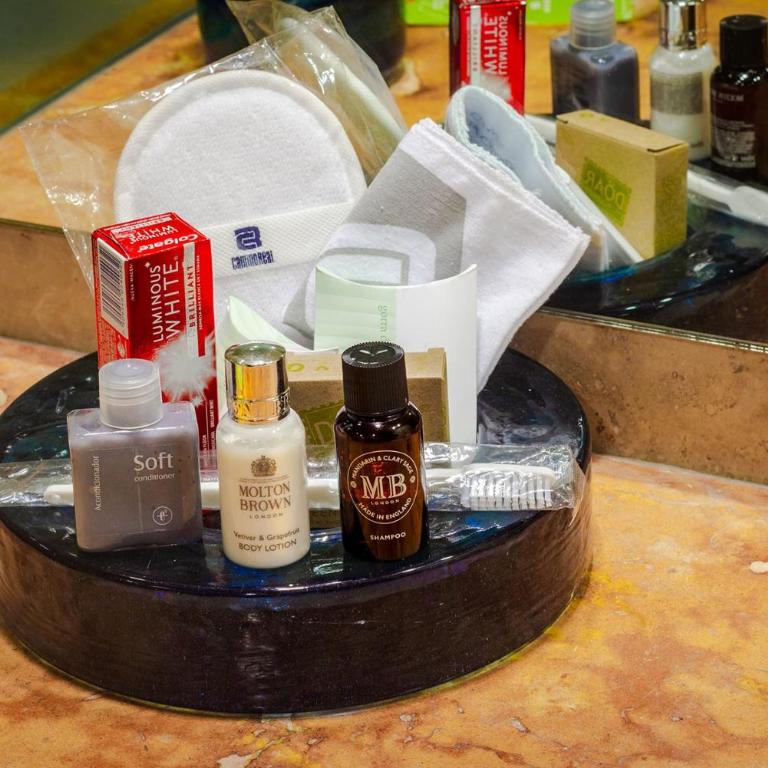 Camino Real Guadalajara - Alojamiento Camino Real Club Executive con cama extragrande y desayuno incluido solo para adultos - 1