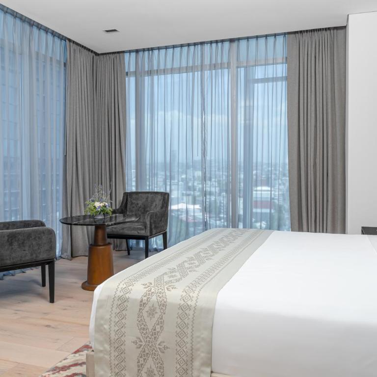 Hyatt Regency Mexico City Insurgentes WTC - King Room - Club Access - 12
