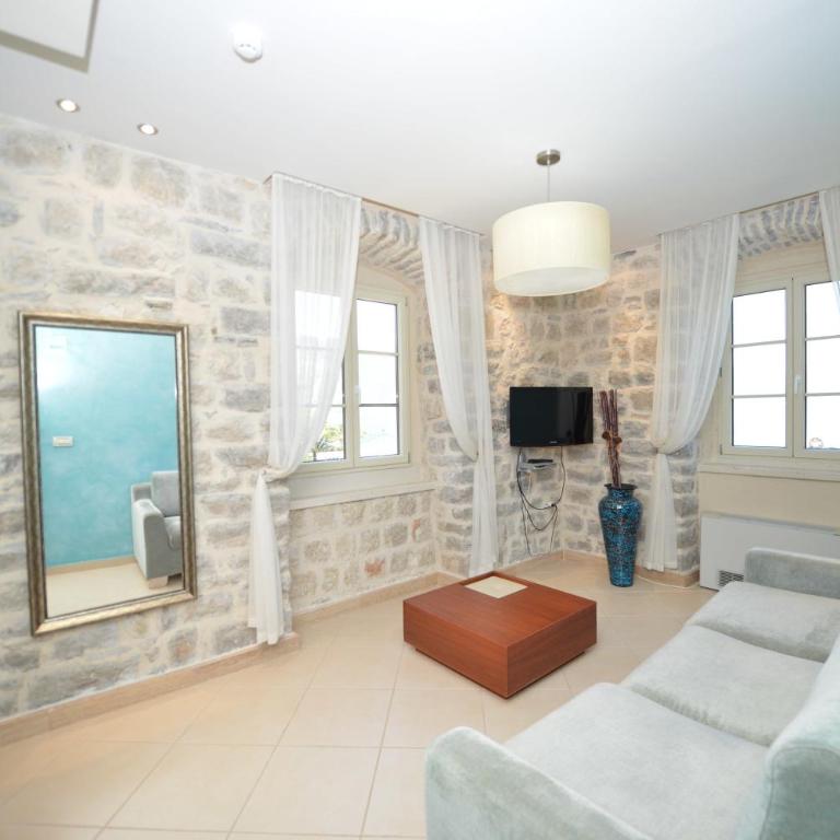 Vila Nikčević - Deluxe One-Bedroom Apartment - 1