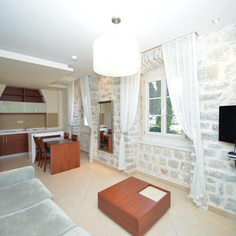 Vila Nikčević - Deluxe One-Bedroom Apartment - 13