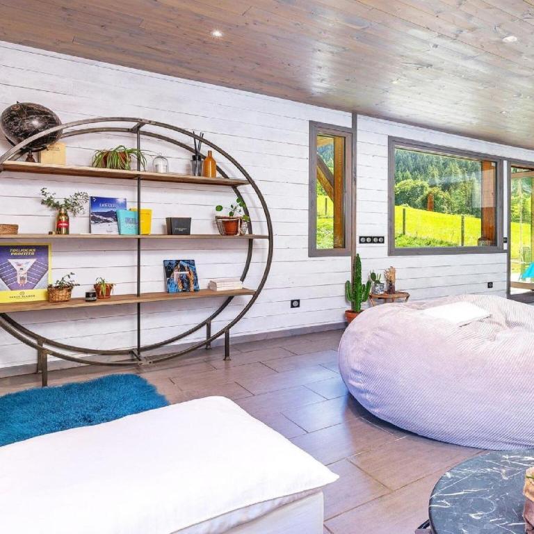Chalet in Moulin with Sauna & Stunning Views - Chalet Superior - 6