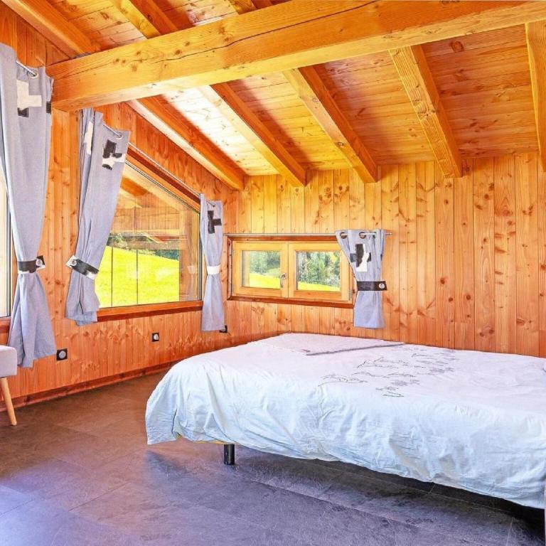 Chalet in Moulin with Sauna & Stunning Views - Chalet Superior - 12