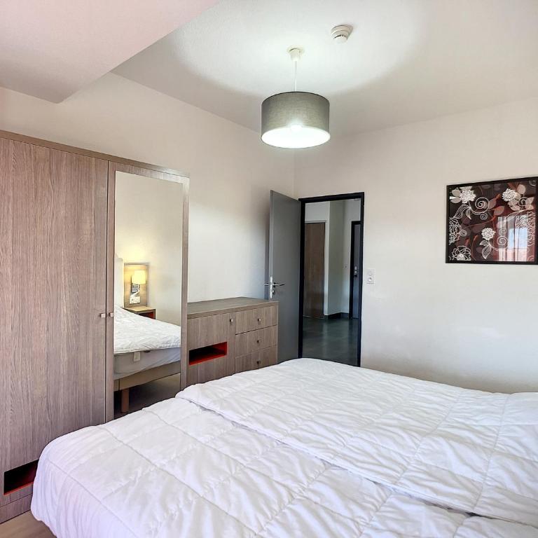 Bel F2 climatisé, terrasse, parking, à 50m des Thermes de Lamalou-les-Bains, animaux acceptés - FR-1-451-193 - Appartement 1 Chambre - 2