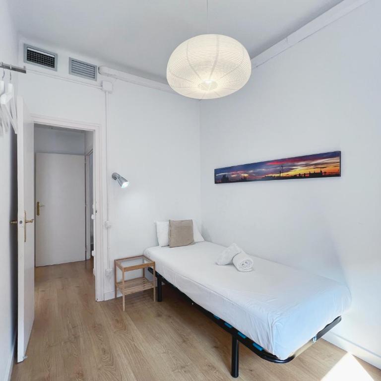 Stay U-nique Apartments Gaudi I - Four-Bedroom Apartment - 20