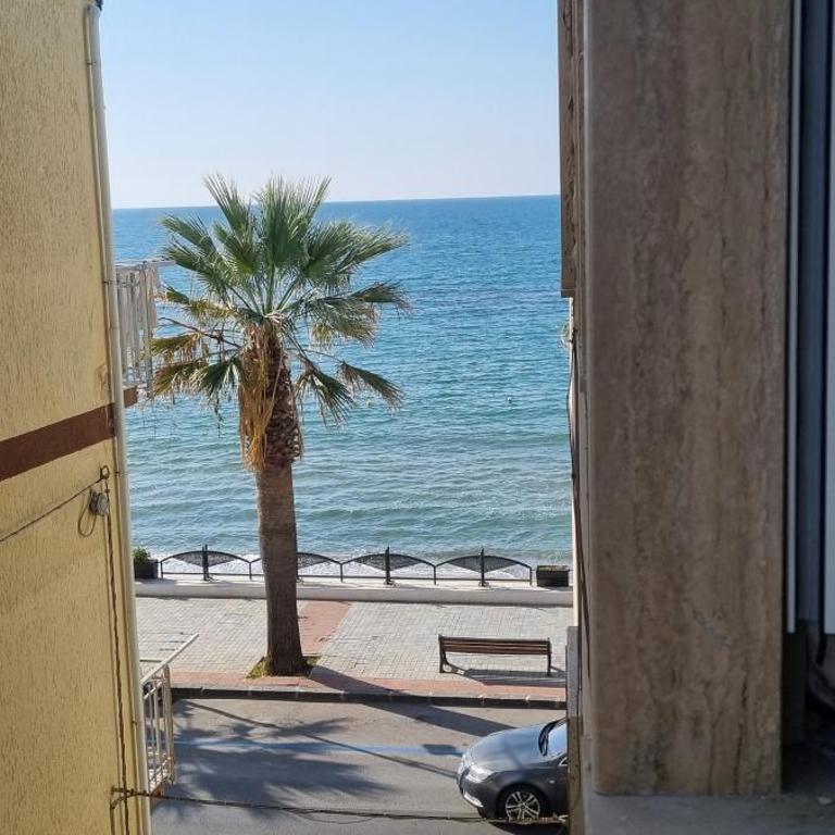 mc b&b - Camera Matrimoniale Deluxe con Vista Mare Laterale - 16