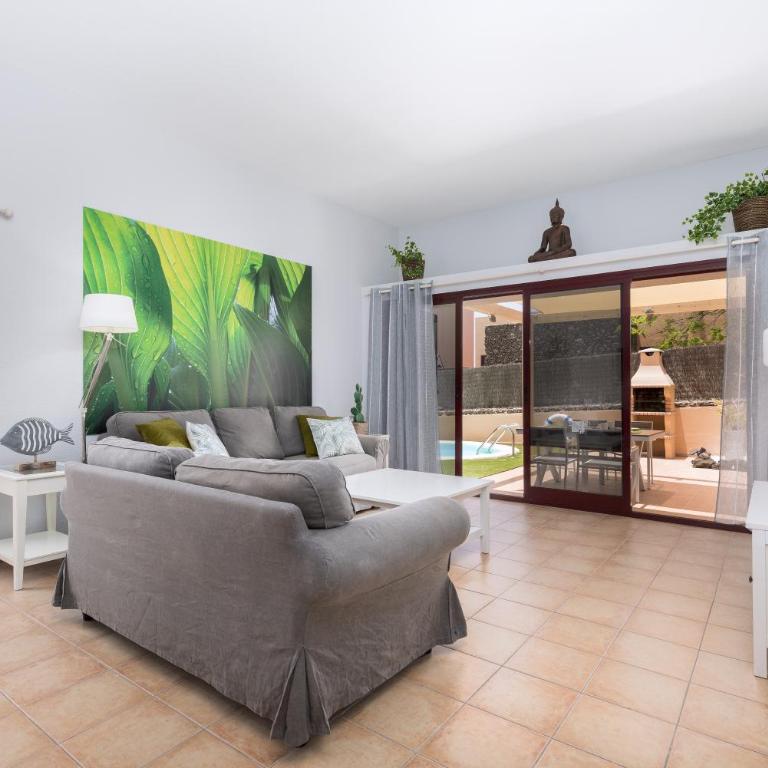 Home2Book Charming Private Pool Aloha Beach Villa - Villa de 3 dormitorios - 5