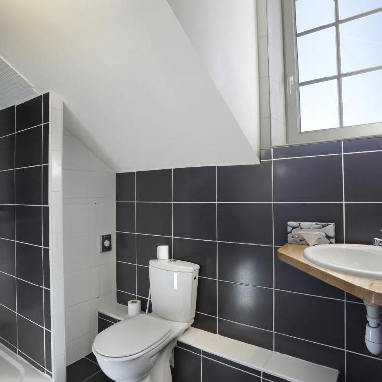 Hôtel Les Tilleuls, Bourges - Chambre Quadruple - 4