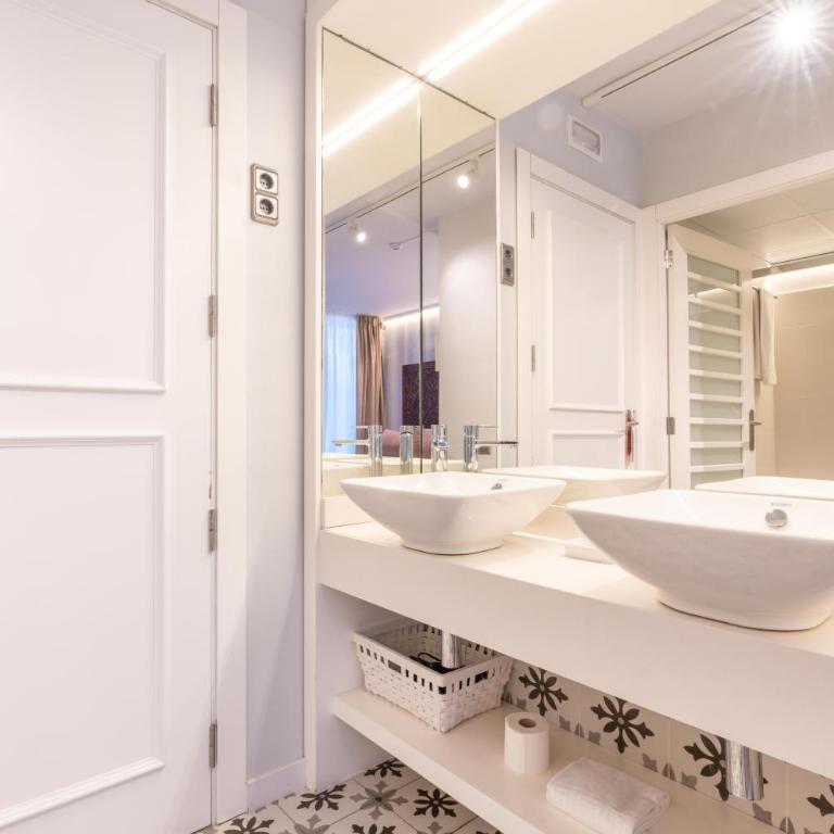 Serennia Fira Gran Via Exclusive Rooms - Habitación Doble - 3