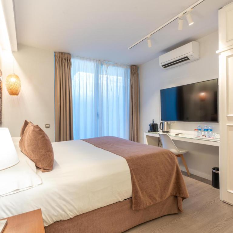 Serennia Fira Gran Via Exclusive Rooms - Habitación Triple - 6