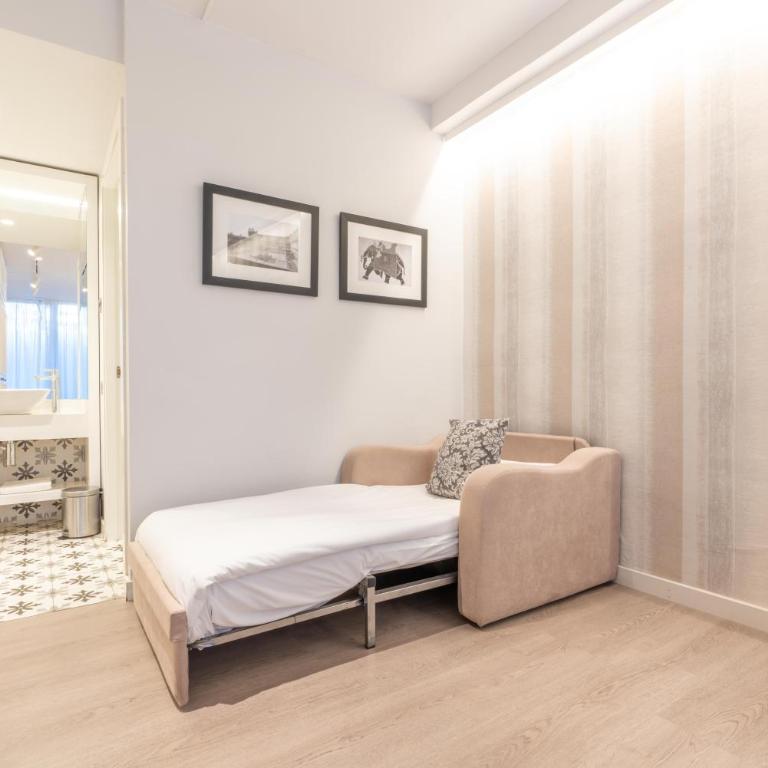 Serennia Fira Gran Via Exclusive Rooms - Habitación Triple - 1