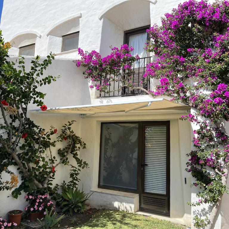 Estepona - Playa - 2 dormitorios con terraza y jardín al lado del mar Jo6 - Apartamento de 2 dormitorios - 23