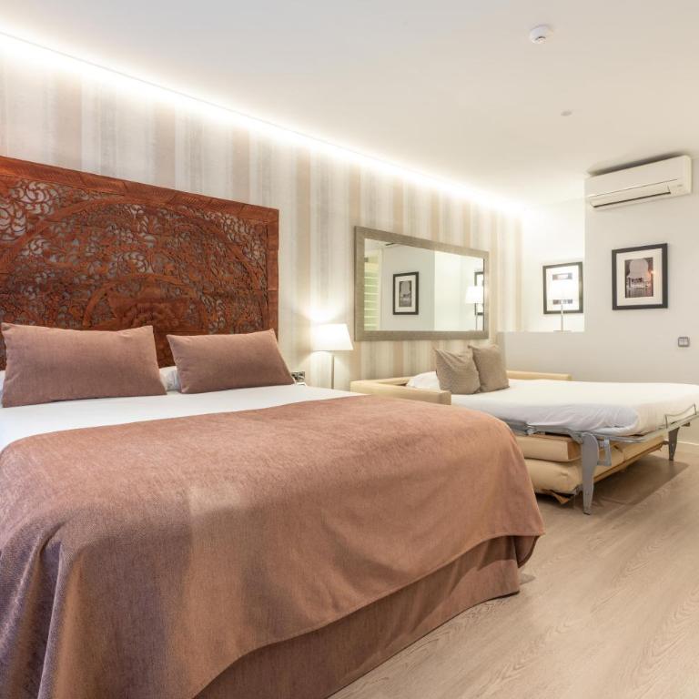 Serennia Fira Gran Via Exclusive Rooms - Habitación Doble Deluxe - 13