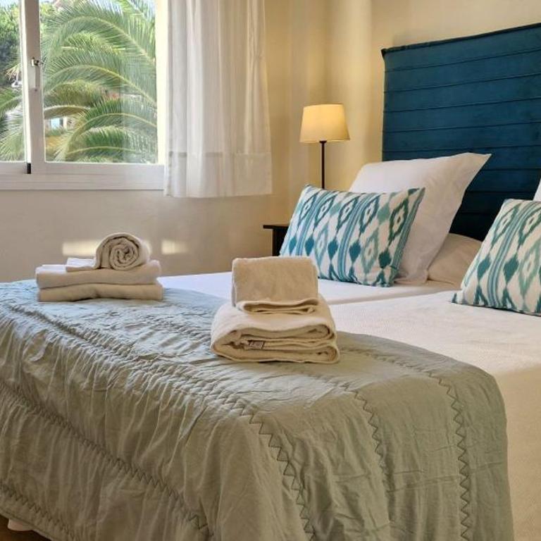 Holidays & Home Beachfront Neptuno I, Sea Views,Pool,Garden, Elviria - Superior Apartment - 15