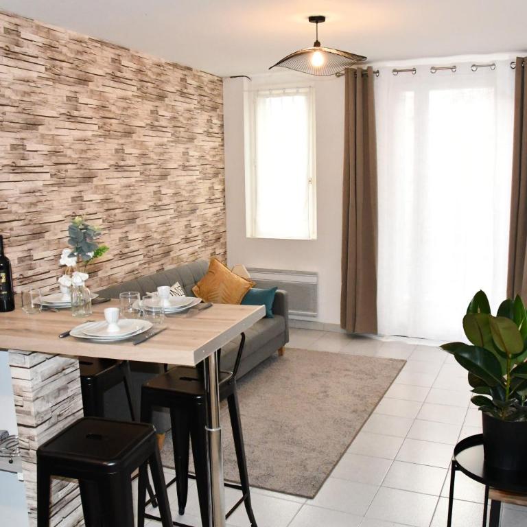 Appartement 32 m2 intra muros - WIFI - Netflix - Bureau - One-Bedroom Apartment - 2