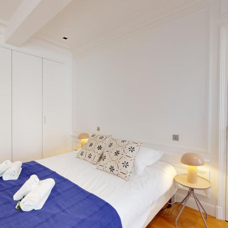 10 Faubourg des Annonciades - Apartamento - 44