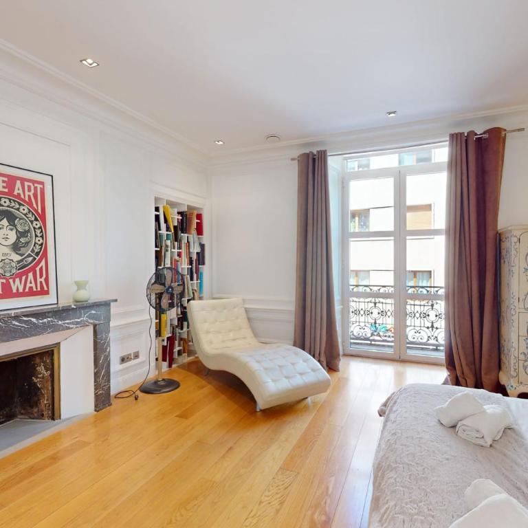 10 Faubourg des Annonciades - Apartamento - 52